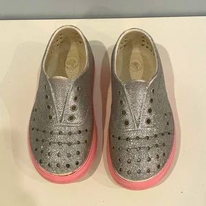 Girls Natives, size 13